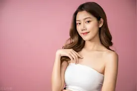 山花无声开又谢，红颜薄命一声叹，一个善良美丽的女人的不幸人生图片