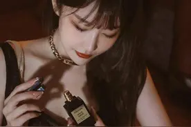 女人喷香水时常犯的3个“错误”，味道易散还难闻，快看你中了没图片