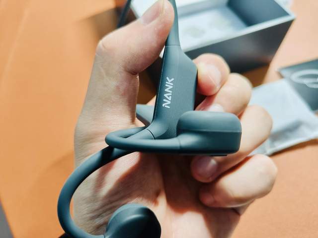 南卡Neo骨传导运动耳机，佩戴舒适音质绝佳，质价比十足