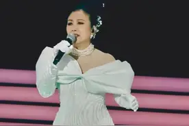 77岁无儿无女，路都走不利索还要开演唱会捞金？汪明荃到底图啥图片