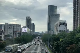 银行储蓄卡限额很不方便图片