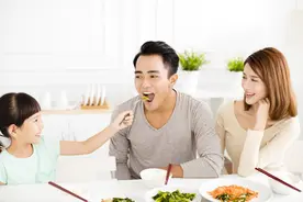多项研究发现：晚餐与寿命息息相关！怎么吃、吃多少，今天告诉你图片