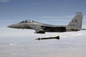 俄罗斯军队缺的第二款武器：钻地弹图片