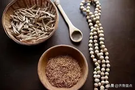比翡翠更具收藏价值，普通人也可以收藏的沉木图片