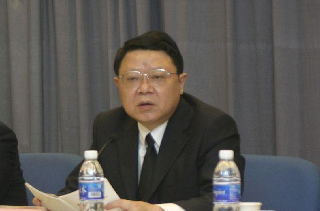 “黑社会保护伞”文强：纵横官场，霸占警花10年，和12位女星有染