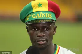 马内：很多女孩私信问我为啥还不结婚 但我确信我不会搞网恋图片