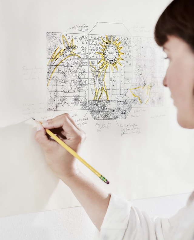 芬展幻彩美白身体乳