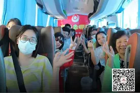 骑骏马、“抓”云朵、挤牛奶…前方高能预警，草原“小牧童”出没图片