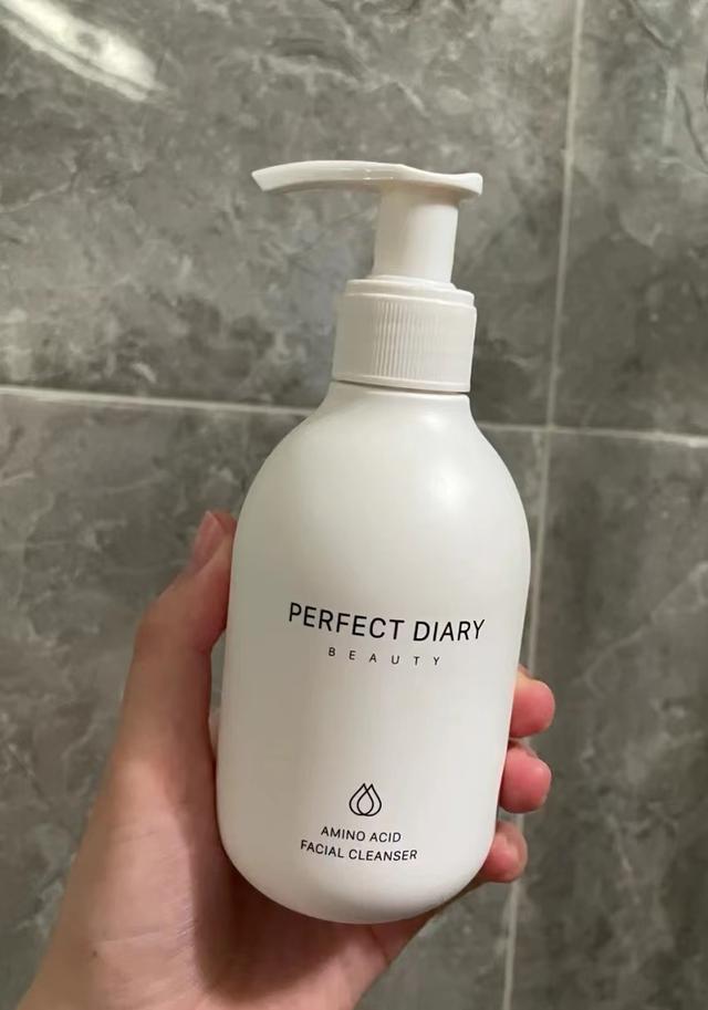 鍏濂界敤鐨勬皑鍩洪吀娲楅潰濂讹細瀹岀編鏃ヨ銆佽姳鍗伴兘涓嶉敊锛屽€煎緱灏濊瘯