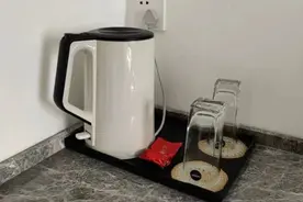 反复烧开的水有毒？电热水壶还能用吗图片