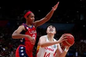 女篮世界杯-中国女篮半场落后美国女篮10分 武桐桐9分李月汝8分图片