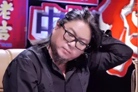 上了年纪的男人，建议少留这4种发型，油腻显凶图片
