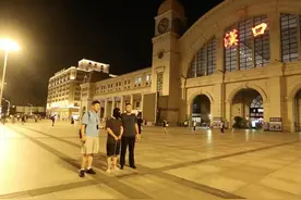 警方：假大师被抓！图片