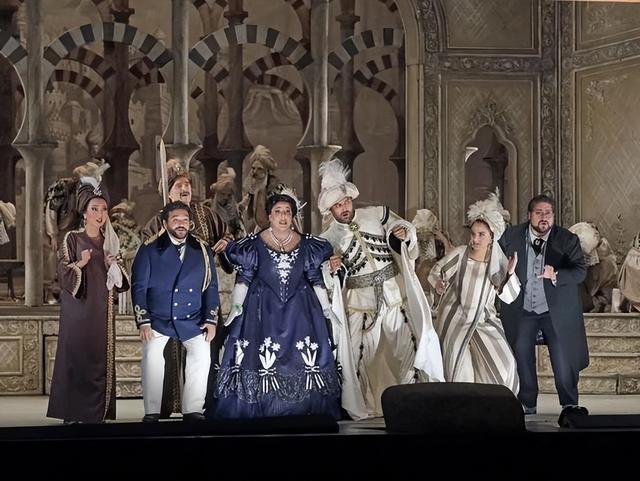 ����ά���ǵ�����ʦ������������۷�֮������ЦҲ�����������