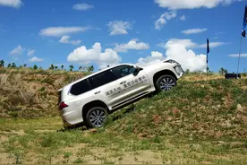 开车下坡需要踩离合吗？很多人都不清楚，建议新手收藏图片