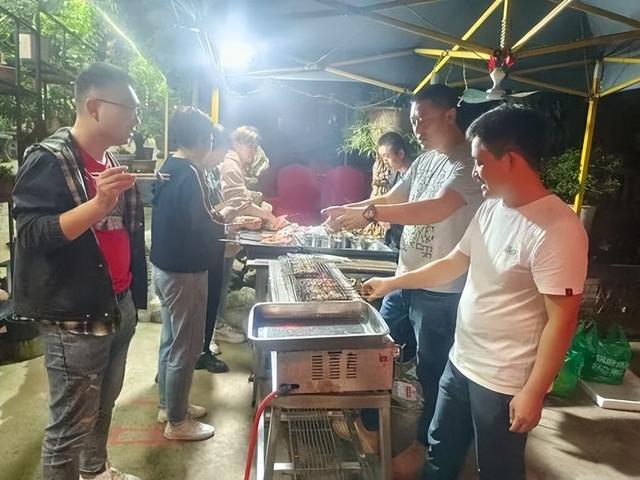 ��ÿ�ҽ���Ž��ʢ�������������õ�����ܽ�