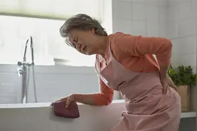 67岁阿婆，子宫会从下面“掉”出来？到底怎么回事？该如何预防图片