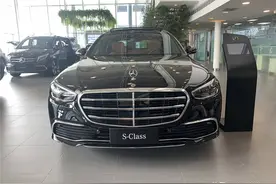 2022款奔驰S400L商务型实拍：它无疑是奔驰S级中的最低配车型图片