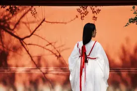 30首经典唐诗，诉尽了人一生的酸甜苦辣图片