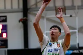 4消息！周琦已归队，张庆鹏提入津，上海全军覆没，国青主帅候选图片