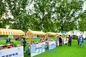 200多辆房车汇聚鹊山脚下露营 开展特色泉城游图片