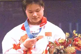 奥运冠军陈晓敏：退役后不顾劝阻，奖牌卖了399万，全家移民国外图片