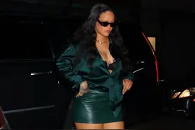 蕾哈娜生完儿子后身材太垮！腿粗还穿紧身迷你裙，勒得不难受？图片