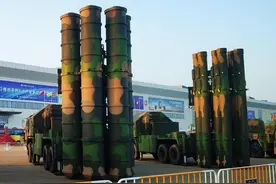 红旗9B导弹共架，300公里内再无杀伤死角，混装是体系化战力体现图片