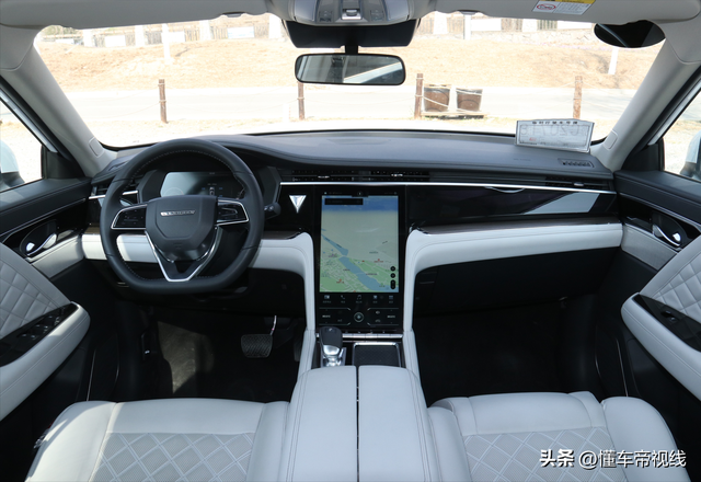 新车 | 售12.66万元起，1.5T+7DCT/配女王副驾，试驾新款启辰星