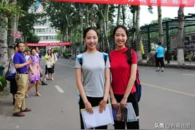 日本双胞胎姐妹留学西安，被双胞胎兄弟追求，如今妹妹嫁西安小伙图片