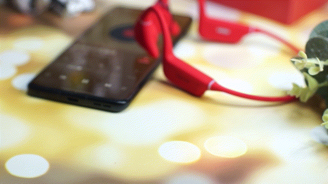 明星同款可以泡泳池的耳机不想试试吗