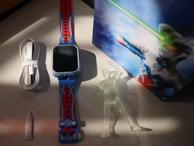 米兔儿童学习手表6X-奥特曼定制版｜光之少年赛罗守护，内外兼修