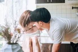 男人的2个行为，不断损耗你体内的阳气，导致疾病多发，尽早改掉图片