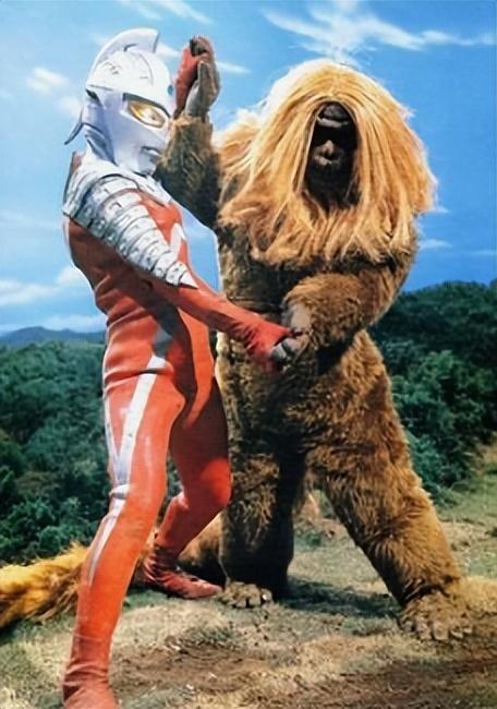 以下八张奥特曼打怪兽图片，各位能认出是哪位奥特曼吗？