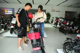 今天才知道，电动车“每日一充”和“没电再充”，哪个更伤电池？图片