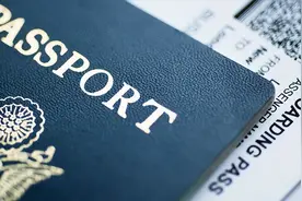 全球最牛的三个国家护照，拥有一个，上百个国家无需签证图片