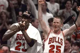 NBA哪些球队前一年还在打总决赛，第二年就沦落为鱼腩？图片