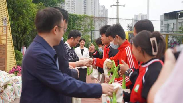 四川省民生研究会新媒体中心-官网