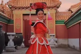 13年风采依旧！陶昕然再扮“安陵容”，一身艳丽红衣翩然起舞：感慨万千，你还是你，我也还是我图片