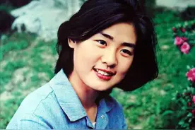 丛珊：一嫁演员石凉，二嫁给导演萧峰，带儿子再婚后收获幸福图片