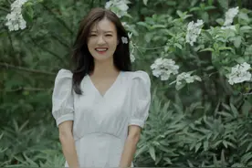 知名演员傅晶：长得漂亮戏也好，为人低调不争不抢，追求简单生活图片