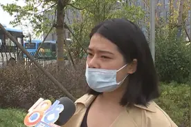 公交车到站没停 争执中孩子下车图片