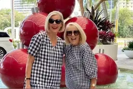 看完这些老年人的穿搭，才知道：女人年纪越大越时髦，并非不可能图片