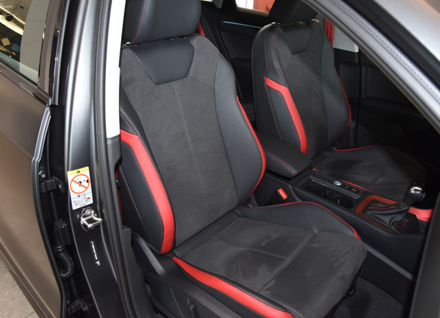 奥迪新款Q3全面发布！比宝马X1霸气，换新1.5T动力，价格接受？