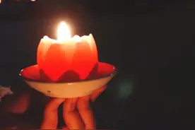 原来，梦见去世的亲人不是坏事，恰恰是暗示了这2个字！图片