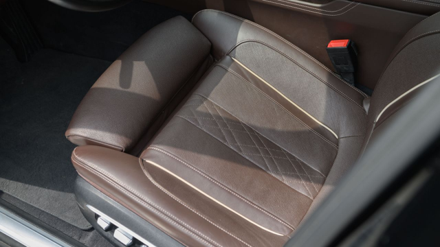 只比新车便宜100万的行政级座驾——二手宝马740Li