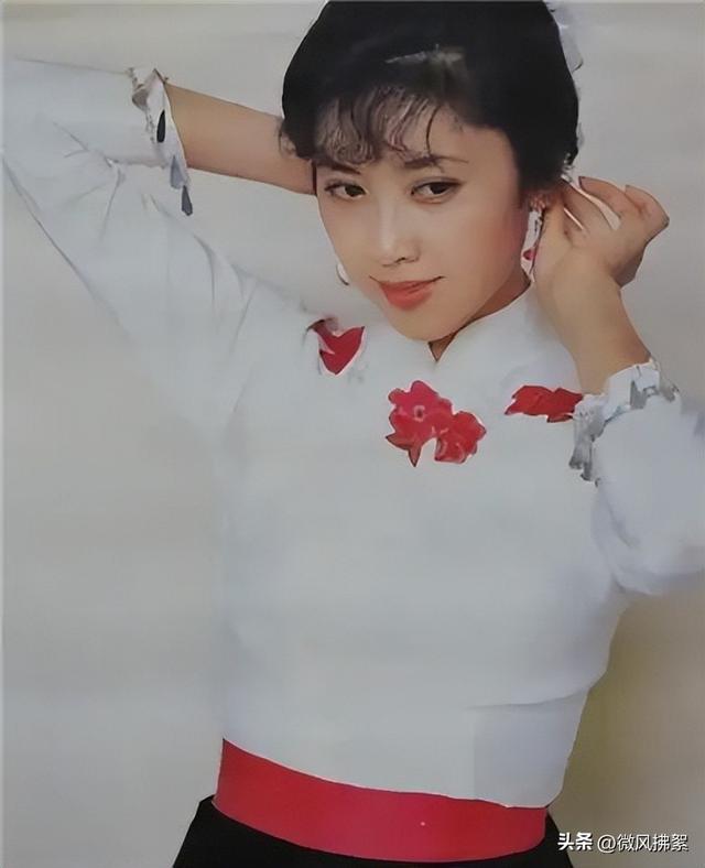 8,90年代那些印在挂历上的女演员,纯天然的美,风华绝代