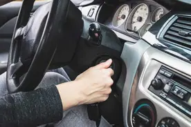 如何判断汽车无法启动，究竟是起动机还是蓄电池的故障？图片