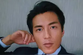 TVB帅气男星跻身上流圈！与多位富婆成忘年之交，外形酷似金城武图片
