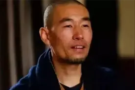 陕西一家四口人，父母学佛，子女出家，全家人在一起修行图片